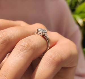 Anillo de Compromiso Solitario con Diamante Cultivado en Laboratorio de Alta Calidad, Corte Esmeralda, 1 Quilate, Oro Blanco Sólido, Sin Níquel, Sin Plomo, Joyería para Mujer - Product Image 3