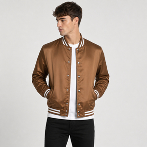 Chaqueta estilo universitario inspirada en el deporte que ofrece un estilo limpio, un calor confiable y una movilidad cómoda para un estilo diario activo y relajado. - Product Image 1
