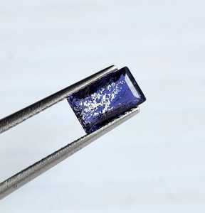 Pierres précieuses naturelles Iolite et Pierre de soleil en vrac, vente en gros - Forme octogonale facettée, bleu, blanc scintillant pour la fabrication de bijoux. - Product Image 1