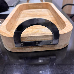 Plateau en bois d'acacia poli fait main pour le petit-déjeuner au lit, décoration intérieure, thème bouddhiste, prix bas, provenance Inde - Product Image 1