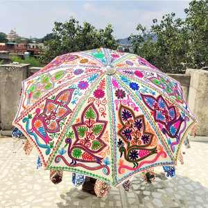 Parasol de mariage indien brodé de fleurs, en coton, multicolore, fait main - Product Image 3