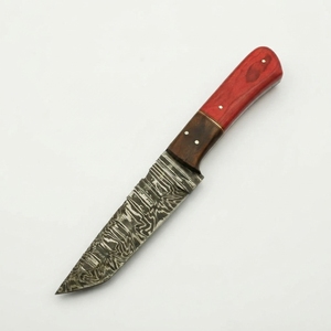 Cuchillo EDC de hoja fija de acero de Damasco con punta caída, forjado a mano, mango de madera Pakka roja, bolster de madera, para camping, bushcraft y uso general. - Product Image 1