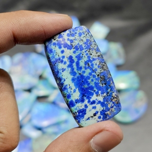 Lote de cabujones de azurita natural azul para la fabricación de joyas, tamaño libre, venta al por mayor - Product Image 5