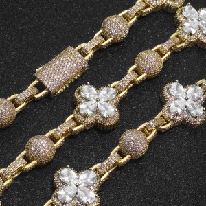 Pulsera de Perlas de Agua Dulce con Eslabones de Flor de Trébol, Chapada en Rodio, Estilo Hip Hop, Lujosa y Moderna para Hombre - Product Image 4