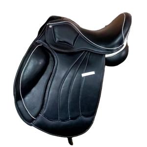 Silla de Montar Inglesa para Deportes al Aire Libre de Último Diseño |   Hermoso y de Alta Calidad Equipo Ecuestre |   Silla de Montar Duradera y Elegante - Product Image 1