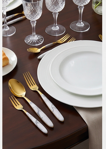 Ensemble de couverts en acier inoxydable design marbre, tête dorée, écologique, pour la salle à manger et la cuisine - Product Image 4