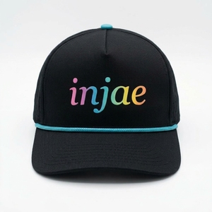 Gorra de Golf Personalizada OEM de 5 Paneles, Perforada con Corte Láser, Estructurada, con Visera Precurvada, Bajo MOQ, Suministro de Gorras ODM - Product Image 6