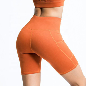 Shorts Deportivos Negros de Cintura Alta con Bolsillos, Tejidos en Spandex y Poliéster, Transpirables, Ajustados, para Mujer, para Yoga y Ejercicio - Product Image 3