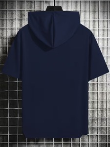 Camiseta de Manga Corta con Capucha para Hombre, Color Gris, Corte Ajustado, Tejido de Algodón, Informal, para Verano, Diseño Transpirable de Color Sólido - Product Image 4