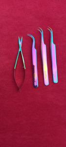 Kit de Pinzas Profesionales para Extensión de Pestañas de 3 Piezas con Acabado Espejo en Oro Rosa Premium, Pinza Recta de Aislamiento y Pinza Curva de 45 Grados - Product Image 2