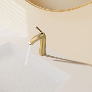 Rubinetto Monocomando Oro Spazzolato per Lavabo con Installazione a Incasso - Product Image 1