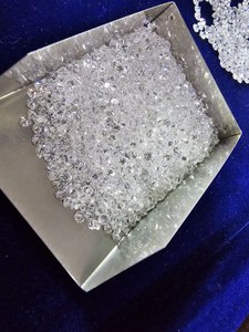 Diamants HPHT créés en laboratoire de qualité supérieure 0,031 ct 0,040 ct, taille brillant excellente, VVS VS, pour fabricants de bijoux R&K GEMS HK18 - Product Image 2