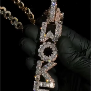 Pendentif personnalisé avec nom en argent sterling 925, breloques glacées, bijoux de rappeur, collier avec initiale en moissanite - Product Image 1