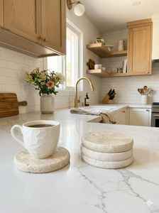 แผ่นรองแก้วหินอ่อนทรงกลมทำมือจากหินธรรมชาติสำหรับกาแฟ ชา ตกแต่งบ้าน - Product Image 3