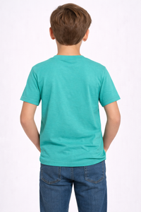 Camiseta Premium para Niños con Estampado Gráfico Color Verde Azulado, Tela de Algodón Suave y Transpirable para Comodidad Durante Todo el Día, Cuello Redondo y Manga Corta Ligera - Product Image 2