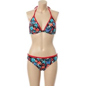 Nuevo Conjunto de Bikini con Estampado a Cuadros de Dos Piezas de Secado Rápido y Transpirable con Tirantes en V, Ajuste Cómodo para Mujer, Proveedor Mayorista OEM - Product Image 1