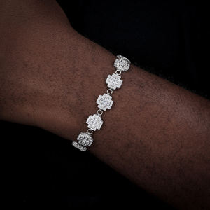 Pulsera de Plata 925 con Baño de Rodio, Diseño Geométrico con Diamantes, Engaste Pavé, Cadena de Lujo para Uso Diario - Product Image 1