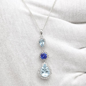 Colgante de Oro Blanco de 14 Quilates con Halo de Diamantes y Aguamarina y Tanzanita de 2.6 CTW, Auténtico, de Vendedor Verificado - Product Image 6