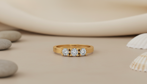 Bague à trois pierres en or 10 carats faite à la main, conception personnalisée, diamant VVS1 cultivé en laboratoire, alliance d'anniversaire, fournisseur de bijoux classiques - Product Image 2
