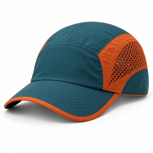Casquettes de course modernes fabriquées avec des textiles durables, des intérieurs respirants et des designs attrayants pour les séances d'entraînement. - Product Image 5