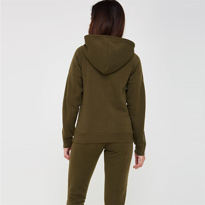 Conjunto Deportivo de 2 Piezas Personalizado con Logotipo, Chaqueta Corta de Manga Larga y Pantalones de Poliéster Cortavientos para Invierno, Talla Grande para Mujer - Product Image 3