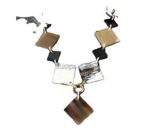 ชุดต่างหูสร้อยคอเขาควายธรรมชาติหรูหราสำหรับผู้หญิงทำด้วยมือขัดเงาคุณภาพสูงปรับแต่งได้บรรจุภัณฑ์คลาสสิก - Product Image 5