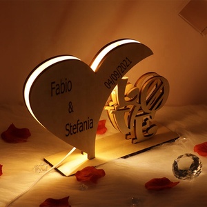 Nom personnalisé en forme de coeur contreplaqué Style religieux vietnamien décoration de table à la maison personnalisé saint valentin chaud de cette année - Product Image 3