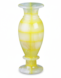 Vase Calice Élégant en Onyx Jaune - Urne en Marbre Mosaïque Faite à la Main pour Décoration de Table de Luxe et Design Intérieur Vibrant - Product Image 1