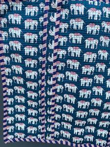 Sac fourre-tout en coton matelassé avec bandoulière, fermeture ouverte, imprimé jungle, style bohème, capacité 1-1,9 L - Product Image 3