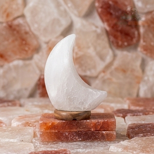 Lámpara Decorativa de Sal del Himalaya Blanca en Forma de Luna Creciente con Base de Madera para Decoración del Hogar y Bienestar - Product Image 5