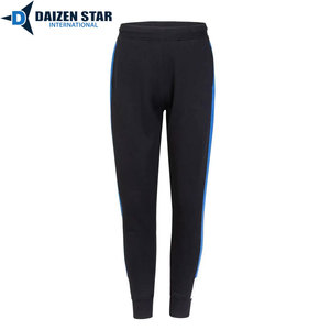 DAIZEN STAR INTERNATIONAL Chándal Unisex 100% Poliéster Ecológico, Cortavientos, de Secado Rápido y Transpirable, con Capucha y Cierre de Cordón - Product Image 3