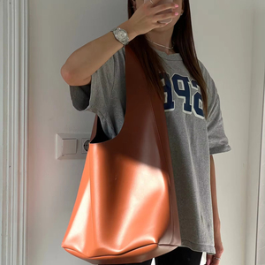 Available All Size With Custom Logo Leather <b>Bag</b> Hobo Wholesale Rate Oem Breathable Cheap Price high demanding Leather Hobo <b>Bag</b> - Product Image 6
