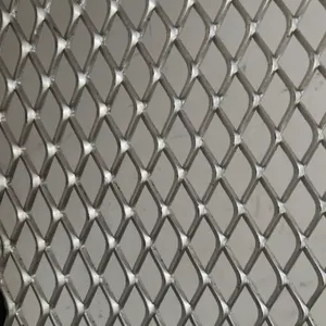 Rouleau de treillis métallique déployé en acier doux pour clôture de sécurité, treillis métallique déployé en acier à faible teneur en carbone, maille losange, tôle métallique déployée MS - Product Image 6