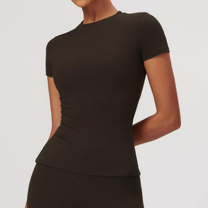 T-shirt de yoga sans couture pour femme, coupe ajustée, séchage rapide, manches courtes, respirant, pour la course à pied, la gym et les activités de plein air - Product Image 3