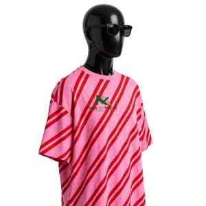 T-shirt unisexe NEXTEX à rayures diagonales rose et rouge en jersey de coton doux à col rond décontracté - Product Image 3