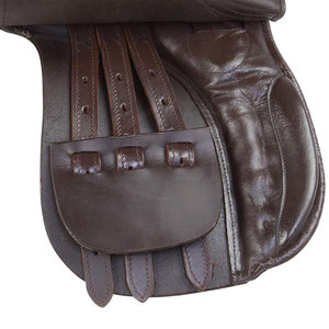 Selle d'endurance en cuir anglaise avec finition lisse, sangles durables et soutien confortable pour les cavaliers - Product Image 4