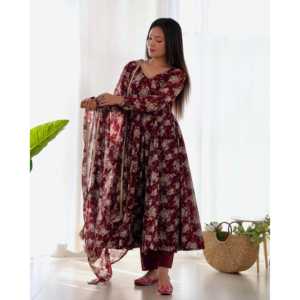 Hermoso vestido de fiesta talla XS Anarkali con colgante y Dupatta - Product Image 3