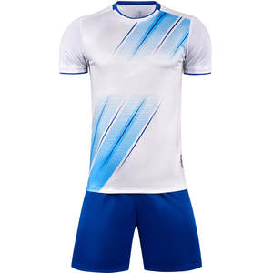 Ensemble maillot et short de foot personnalisé par sublimation, rouge et noir, respirant, polyester, adulte unisexe - Product Image 6