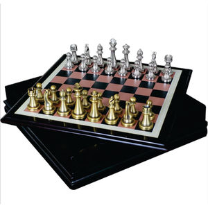 Ensemble d'échecs de luxe en métal, pièces en laiton antique et argent, plateau pliable décoratif en bois, jeu de société, cadeau, vente en gros - Product Image 1