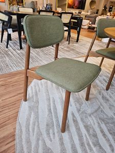 Juego de Mesa de Comedor Redonda de Madera de Teca Sólida Estilo Japandi con Sillas Tapizadas - Product Image 2