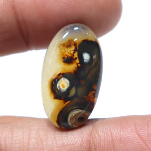 พลอยอาเกตธรรมชาติทรงคาโบชอง ลายเส้นสวยงาม แบบเรียบ สำหรับทำเครื่องประดับ ขายส่งจากผู้ผลิต - Product Image 1