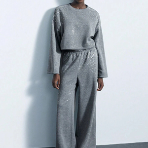 Ensemble de survêtement d'hiver pour hommes grandes tailles, couleur unie, décontracté, avec logo personnalisé, 2 ensembles personnalisables avec strass, sweat à capuche et pantalon de jogging - Product Image 1