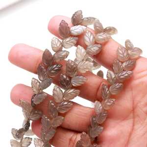 Cuentas de piedra lunar gris natural talladas en forma de hoja de 10-11 mm, cuentas de piedra lunar talladas a mano en forma de hoja, cuentas sueltas para la elaboración de joyería. - Product Image 4