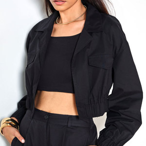 เสื้อแจ็คเก็ตครอปซิปเต็มตัวราคาส่งสำหรับผู้หญิง เนื้อผ้าเบา ระบายอากาศดี สวมใส่สบาย ดีไซน์ใหม่ เสื้อแจ็คเก็ตบอมเบอร์สำหรับผู้หญิง - Product Image 6