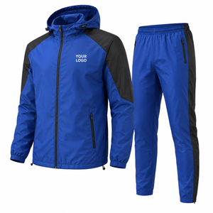 Conjunto Deportivo Personalizado de Fábrica con Logotipo Impreso, Chaqueta con Capucha Cortavientos y Pantalones Deportivos Unisex con Cintura Elástica, Material Softshell - Product Image 1