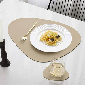 Napperons ovales modernes en tissu antidérapants noirs et sets de table pour salle à manger - Product Image 2