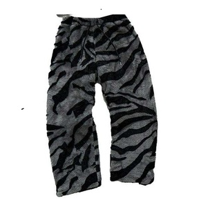 Survêtement unisexe en polaire sherpa à rayures animalières, personnalisable avec motif, en molleton épais et surdimensionné, comprenant une veste à capuche et un pantalon, vierge pour la personnalisation OEM - Product Image 6