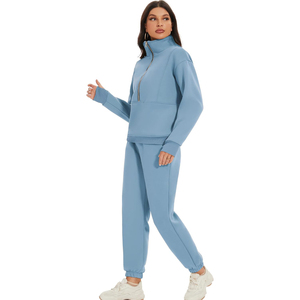 Ensemble de vêtements de sport de style survêtement pour la remise en forme au quotidien, adapté à l'exercice, à la marche et à un usage décontracté - Product Image 1