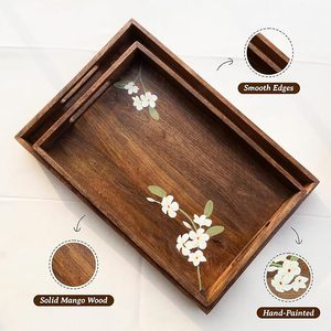 Plateau de service rectangulaire moderne en bois, peint à la main avec motifs floraux, bords lisses, multifonctionnel pour la maison et la restauration - Product Image 1