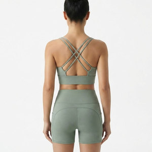 Nuevo Conjunto Deportivo Sin Costuras Acanalado para Mujer, Sujetador Acanalado con Shorts a Juego, Tejido Flexible, Ajuste Moderno, Ropa Deportiva de Dos Piezas - Product Image 2